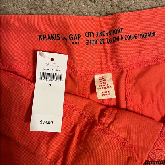 NWT Gap Women’s 3 inch shorts (coral color) - Picture 4 of 4